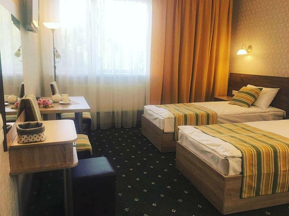 Rioro Hotel Myrhorod Exterior photo
