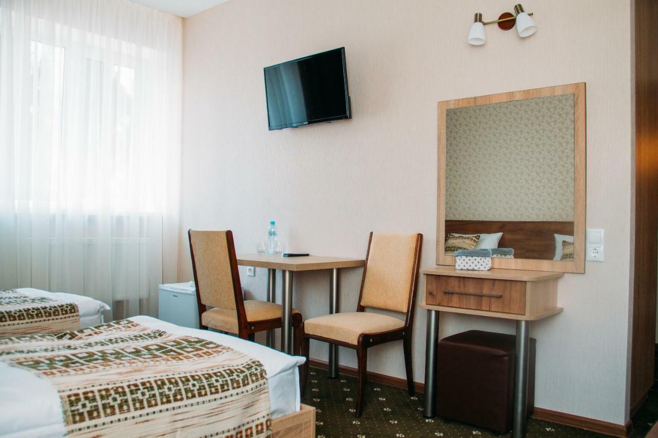 Rioro Hotel Myrhorod Exterior photo