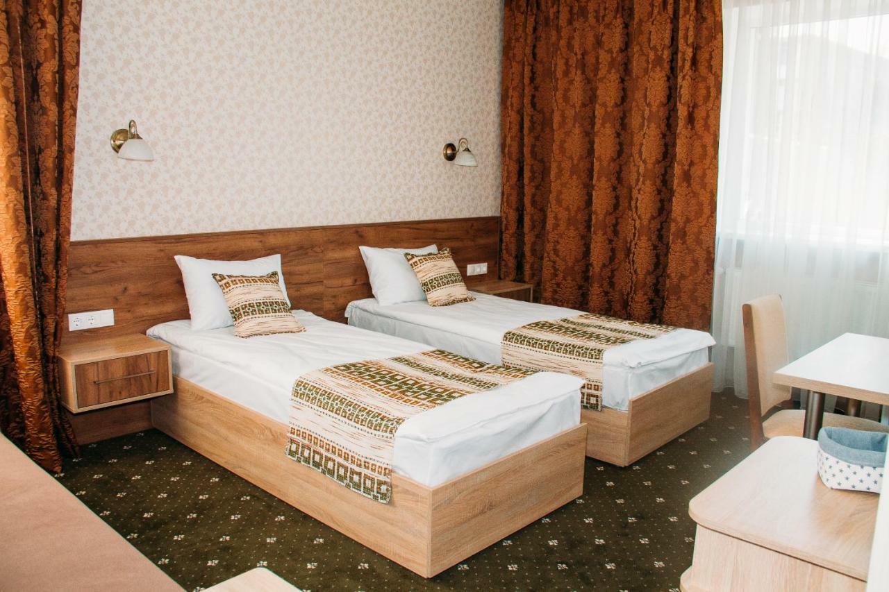 Rioro Hotel Myrhorod Exterior photo